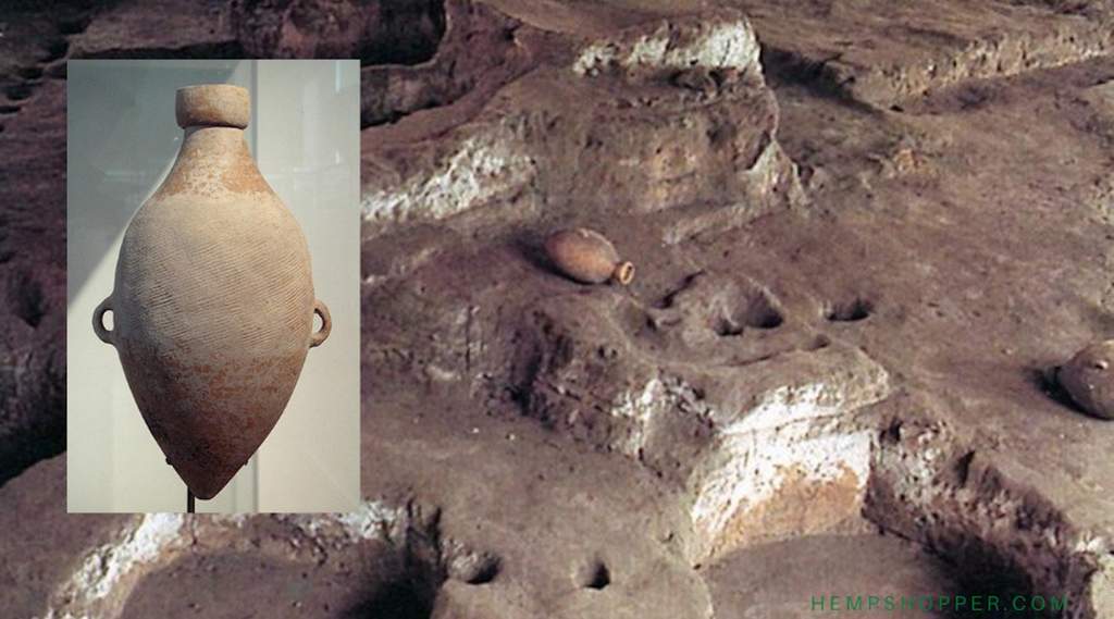 ancient clay pot with hemp cloth impressions at the Chinese archeological site Pan-p'o