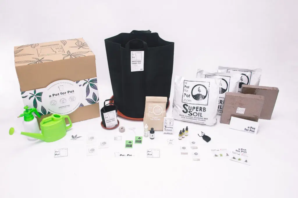 all the parts that make up a complete grow kit with seeds